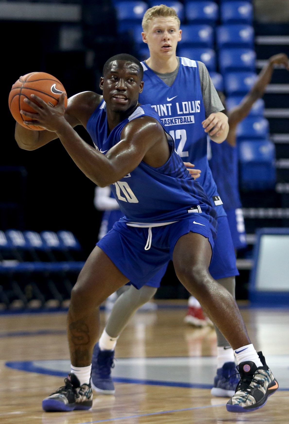 SLU mens basketball team begins practice